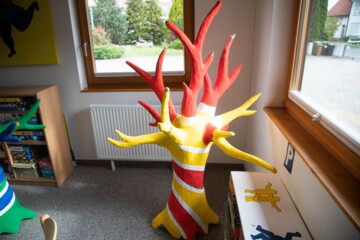 Pädagogisches Kunstprojekt "Baumskulptur"